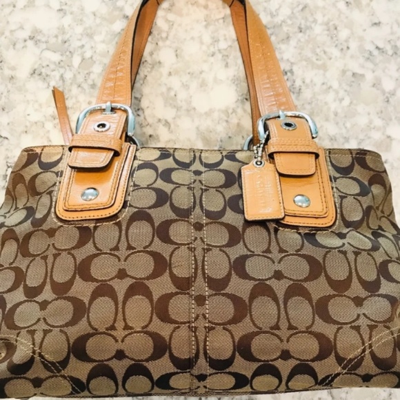 Coach purse - Picture 4 of 4